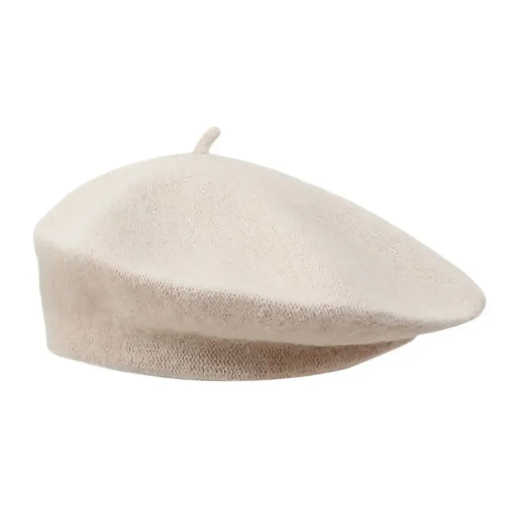 La femme elegant beret photographed in a side view.